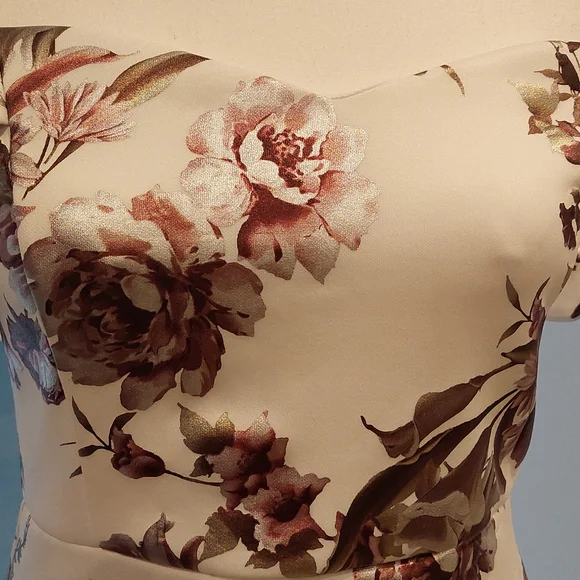 Guess Silver One Shoulder Sheath Dress for Weddings - Picture 3 of 10